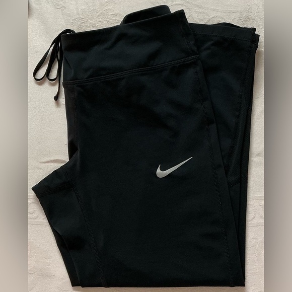 NIKE DRI-FIT Women’s Black Leggings with Moisture-Wicking Fabric Sz M - Picture 4 of 13